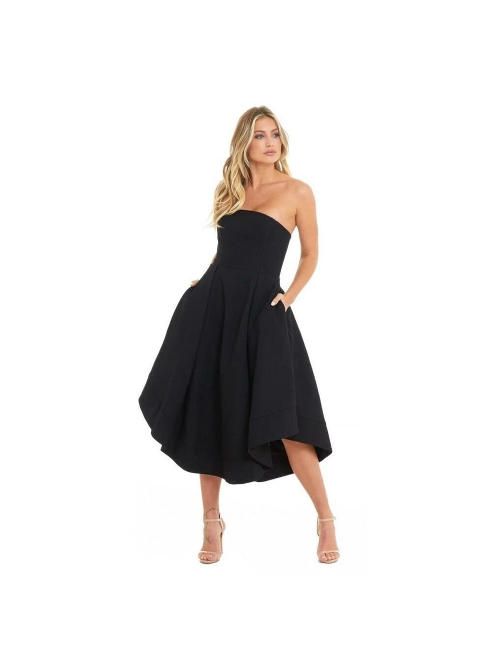 NWT C/MEO Collective Strapless Geometric Dress In Black
Size Large